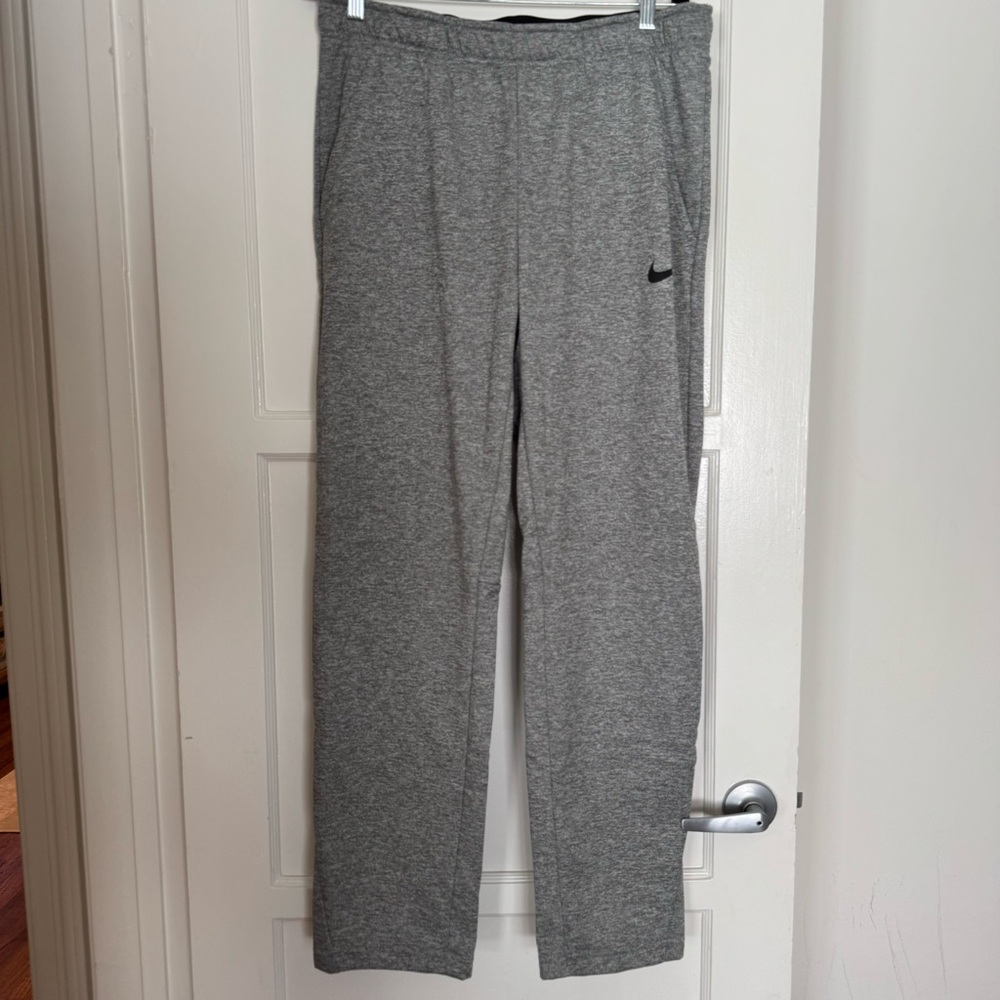 Nike Therma-FIT Gray Sweatpants